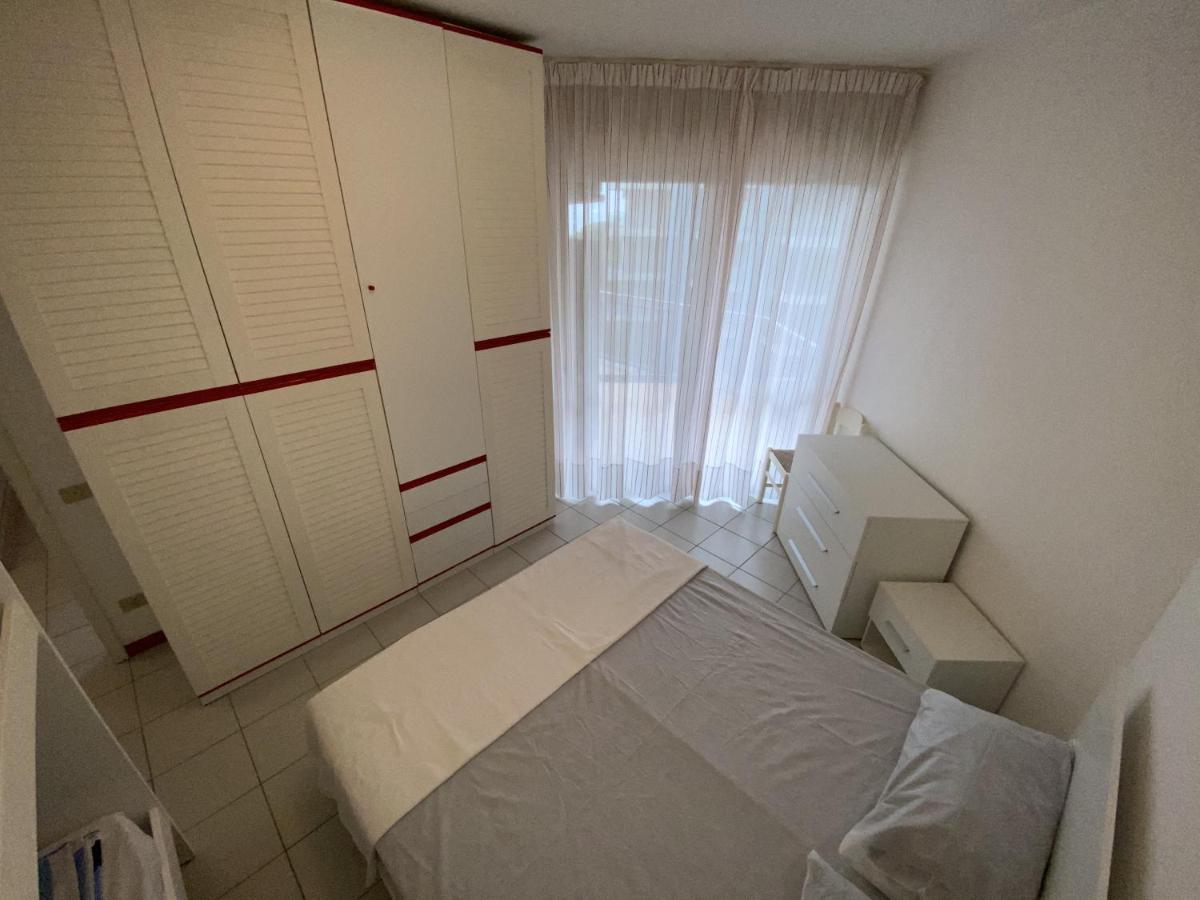 Residence Cristallo - Sabbiadoro Lignano Sabbiadoro Exteriör bild